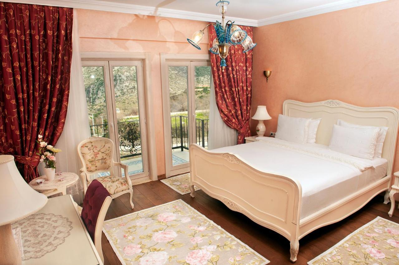 Swan Lake Hotel - Adult Only 셀리미예 외부 사진