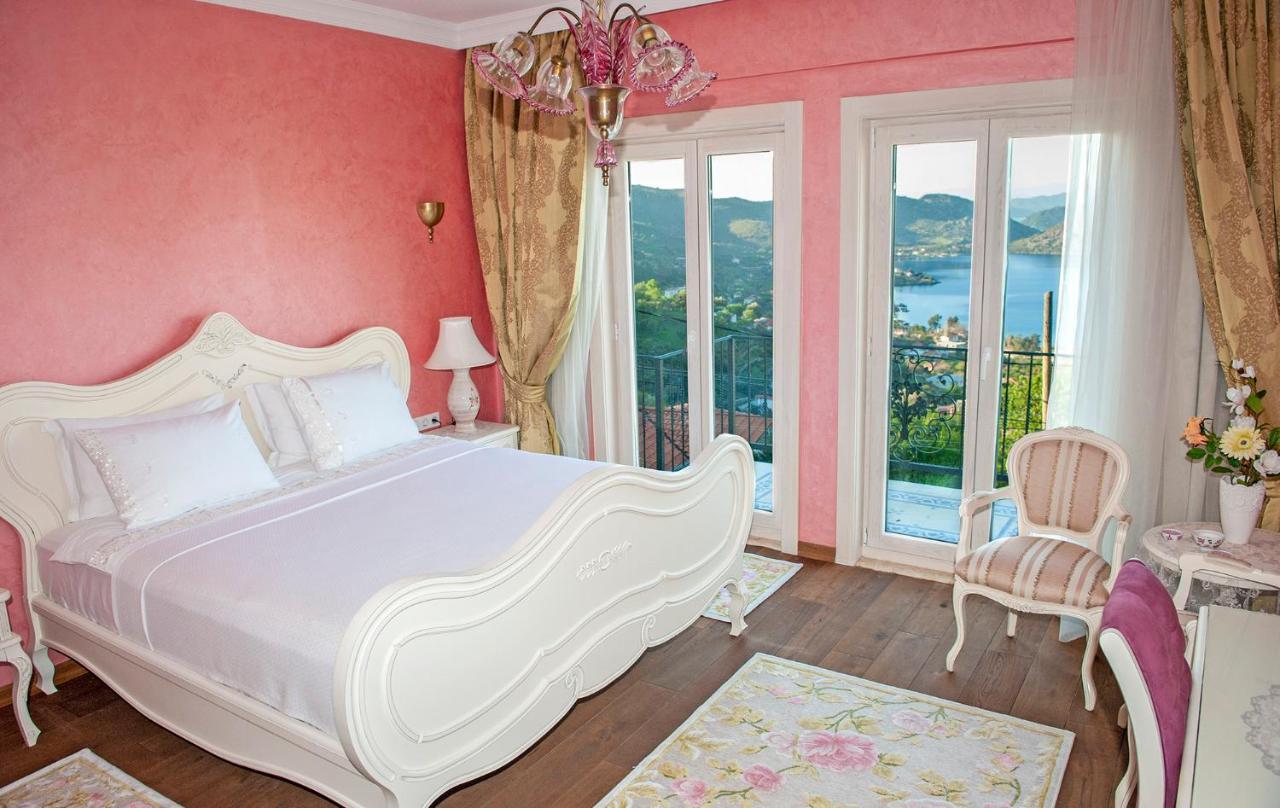 Swan Lake Hotel - Adult Only 셀리미예 외부 사진